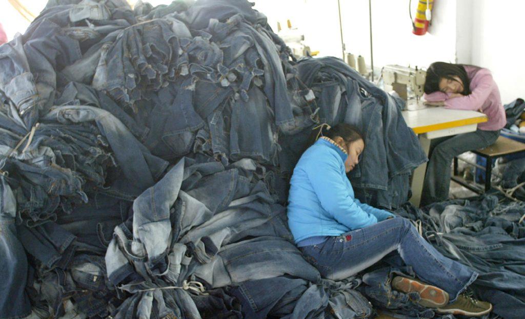 China Blue - Dokumentarfilm über Arbeitsbedingungen in der Textilproduktion