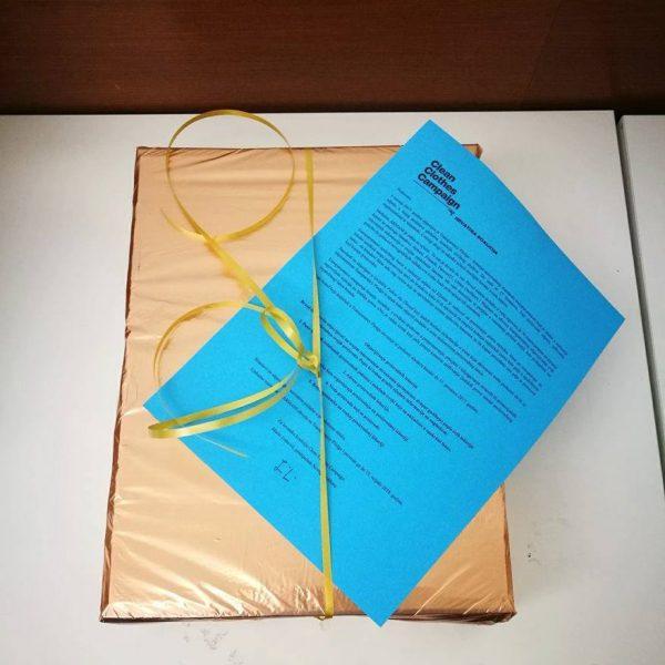 70.000 Menschen fordern Armani und Primark auf, ihre Lieferketten offenzulegen 5 GoTransparent Januar 2018 1 70.000 Menschen fordern Armani und Primark auf, ihre Lieferketten offenzulegen Kampagne für Saubere Kleidung | Clean Clothes Campaign Germany