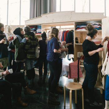 Ausstellungseröffnung3 Tuchfühlung - Vom Reinwaschen und Schönfärben Kampagne für Saubere Kleidung | Clean Clothes Campaign Germany