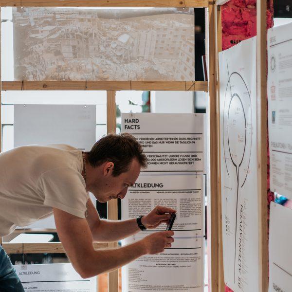 Rückblick: #NieWiederRanaPlaza - 6 Jahre danach 13 Gideon Rothmann FashRev 2019 reduziert 7 Rückblick: #NieWiederRanaPlaza - 6 Jahre danach Kampagne für Saubere Kleidung | Clean Clothes Campaign Germany