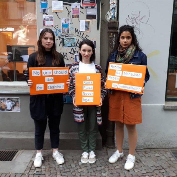 Rückblick: #NieWiederRanaPlaza - 6 Jahre danach 6 Rana Plaza 6 Berlin 8 Rückblick: #NieWiederRanaPlaza - 6 Jahre danach Kampagne für Saubere Kleidung | Clean Clothes Campaign Germany