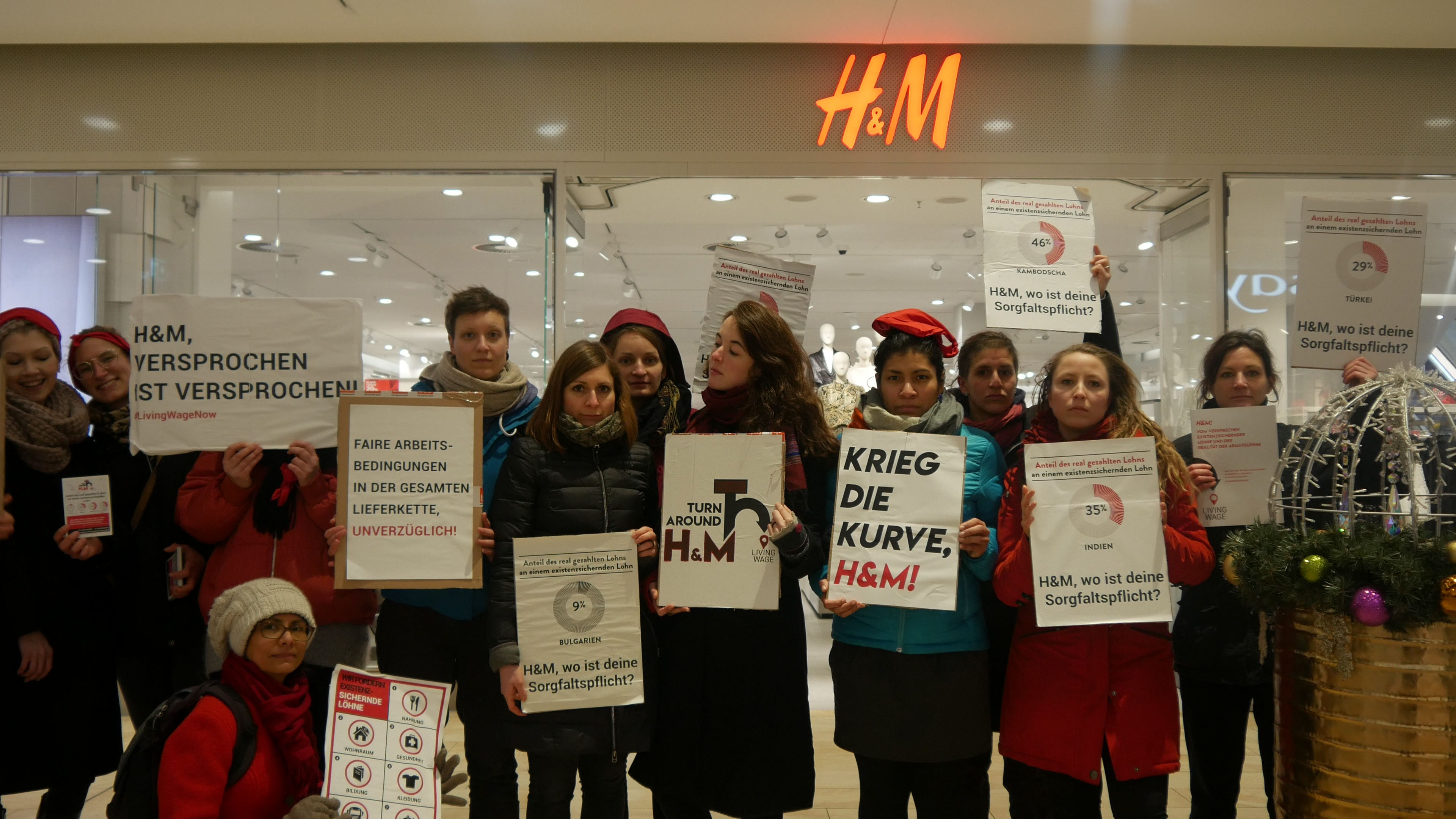 Fünf Wochenenden in fünf Städten mit engagierten Menschen = 22 FairCademy-Absolvent*innen 2 2018 11 24Neumuenster 3 Fünf Wochenenden in fünf Städten mit engagierten Menschen = 22 FairCademy-Absolvent*innen Kampagne für Saubere Kleidung | Clean Clothes Campaign Germany