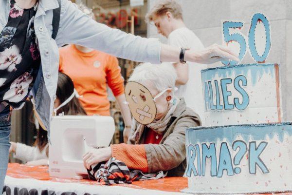 Eindrücke von der Aktions der CIR und Clean Clothes Münster vor Primark zu dessen 50. Geburtstag unter dem Motto 22alles Primak222 50 Jahre Primark – kein Grund zu feiern Kampagne für Saubere Kleidung | Clean Clothes Campaign Germany