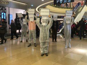 CLEAN FRIDAY: Bundesweite Aktionen gegen Gewinne ohne Gewissen 5 Dresden 2 scaled CLEAN FRIDAY: Bundesweite Aktionen gegen Gewinne ohne Gewissen Kampagne für Saubere Kleidung | Clean Clothes Campaign Germany