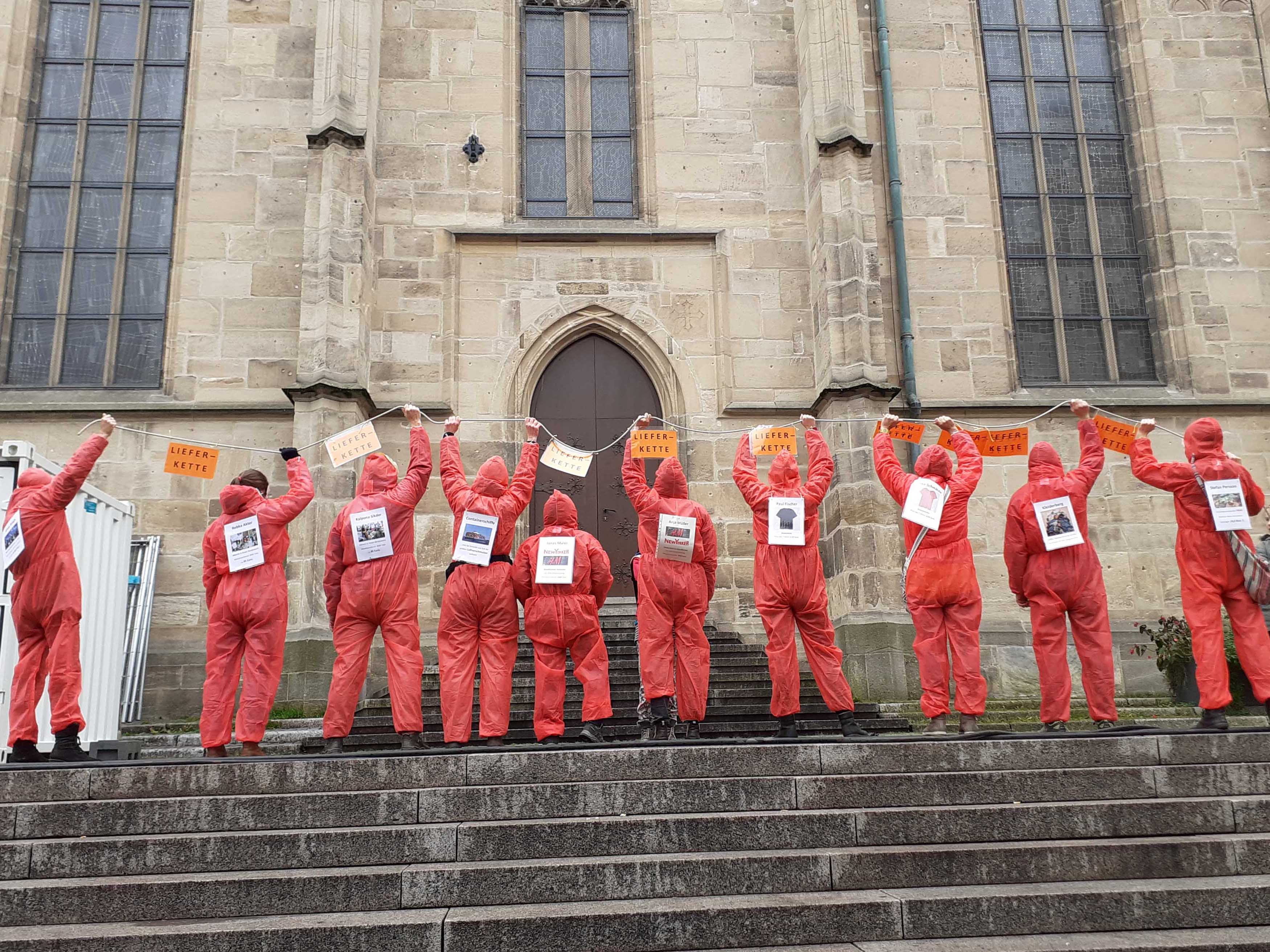 Tübingen 3 CLEAN FRIDAY: Bundesweite Aktionen gegen Gewinne ohne Gewissen Kampagne für Saubere Kleidung | Clean Clothes Campaign Germany