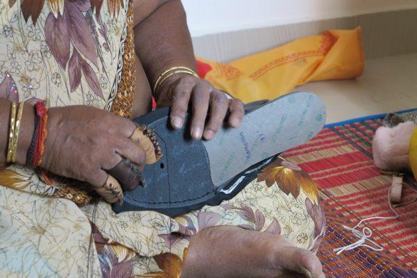 Schuhproduktion Indien INKOTA netzwerk copy Corona-Pandemie: Warum wir jetzt ein Lieferkettengesetz brauchen Kampagne für Saubere Kleidung | Clean Clothes Campaign Germany