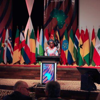 „Verheerend und lange während“ – die ILO beobachtet die Auswirkungen von COVID-19 auf die globalen Arbeitsmärkte 1 International Labour Organization Eroeffnung des 14. ILO Regionalkonferenz Afrika 2019 in Abidjan „Verheerend und lange während“ – die ILO beobachtet die Auswirkungen von COVID-19 auf die globalen Arbeitsmärkte Kampagne für Saubere Kleidung | Clean Clothes Campaign Germany