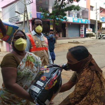 Auswirkungen der Corona-Krise: News aus Indien 1 RS1627 covid19 relief India c Garment Labour Union GLU e1590162092957 Auswirkungen der Corona-Krise: News aus Indien Kampagne für Saubere Kleidung | Clean Clothes Campaign Germany