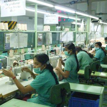 Geschlechtergerechtigkeit jetzt – auch beim Lieferkettengesetz! 1 Indien Fabrik c FEMNET 3 Geschlechtergerechtigkeit jetzt – auch beim Lieferkettengesetz! Kampagne für Saubere Kleidung | Clean Clothes Campaign Germany