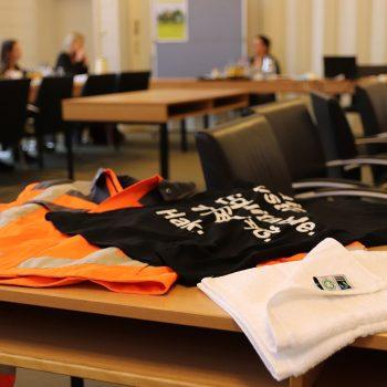 Was hat die Corona Pandemie mit verantwortlichem Einkauf zu tun? 1 Workshop 2018 Hannover cFEMNET Was hat die Corona Pandemie mit verantwortlichem Einkauf zu tun? Kampagne für Saubere Kleidung | Clean Clothes Campaign Germany