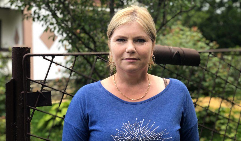 Spenden Angelica Manole wurde entlassen als sie niedrigen Lohn angeprangert hat