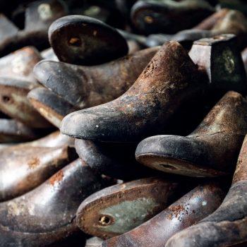 Kommunale Beschaffung von Arbeits- und Sicherheitsschuhen mit ökosozialen Kriterien 4 Kommunale Beschaffung von Arbeits und Sicherheitsschuhen mit oekosozialen Kriterien Kommunale Beschaffung von Arbeits- und Sicherheitsschuhen mit ökosozialen Kriterien Kampagne für Saubere Kleidung | Clean Clothes Campaign Germany