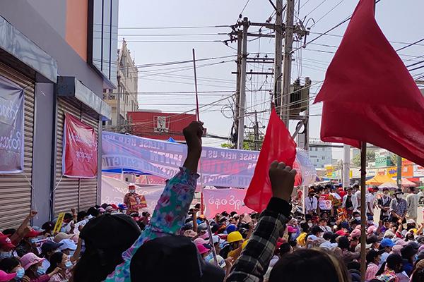 In Solidarität mit den Gewerkschaften und der Arbeitnehmerrechtsbewegung sowie dem Volk von Myanmar 1 myanmar soli In Solidarität mit den Gewerkschaften und der Arbeitnehmerrechtsbewegung sowie dem Volk von Myanmar Kampagne für Saubere Kleidung | Clean Clothes Campaign Germany