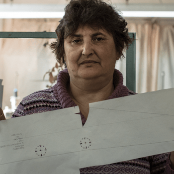 7. worker clean 1 e1620986973304 Lesung eines Richtlinienentwurfs der EU-Kommission über „angemessene Mindestlöhne“ Kampagne für Saubere Kleidung | Clean Clothes Campaign Germany