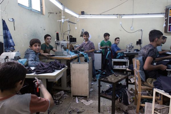 Sozialaudits in der öffentlichen Beschaffung am Beispiel Schuhe und Leder 11 Valerio Muscella Suedwind Sozialaudits Leder und Schuhe Sozialaudits in der öffentlichen Beschaffung am Beispiel Schuhe und Leder Kampagne für Saubere Kleidung | Clean Clothes Campaign Germany