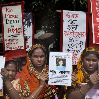 10 Jahre nach Rana Plaza – Gedenken, Erinnern und Fordern: Der Bangladesch-Accord muss weitergehen 1 IMG 1321 10 Jahre nach Rana Plaza – Gedenken, Erinnern und Fordern: Der Bangladesch-Accord muss weitergehen Kampagne für Saubere Kleidung | Clean Clothes Campaign Germany