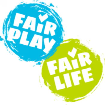Fair Play : Fair Life - Aktiv werden zur EURO 2024! 1 Ein blauer Kreis mit Aufschrift "Fair Play" steht über einem grünen Kreis mit Aufschrift "Fair Life"